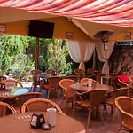 Regal 3*