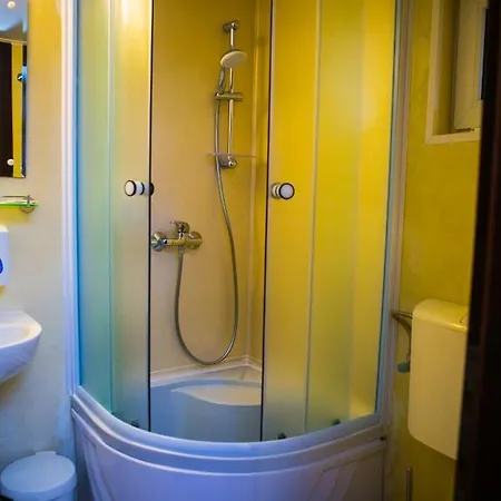 Regal 科斯蒂内什蒂