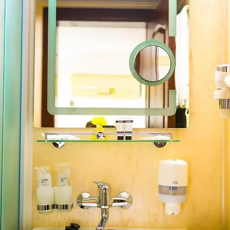 酒店 Regal 科斯蒂内什蒂