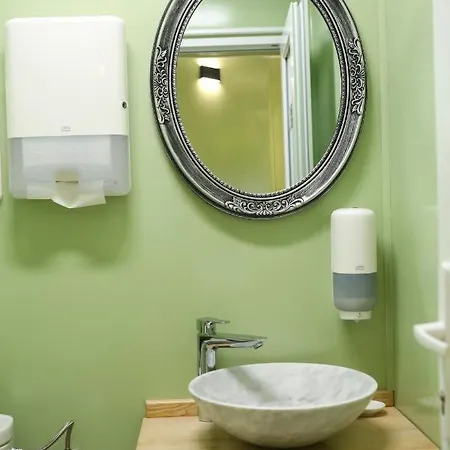 酒店 Regal 科斯蒂内什蒂