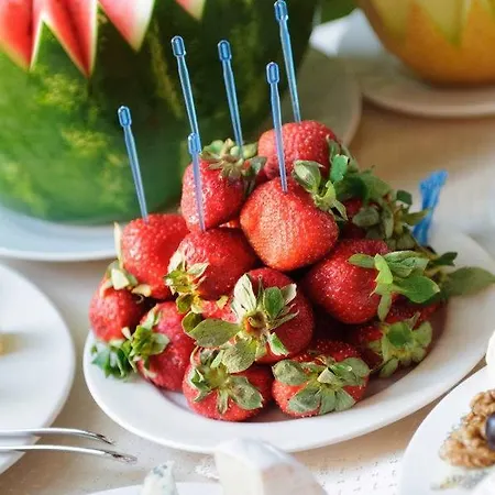 Regal 3* 科斯蒂内什蒂