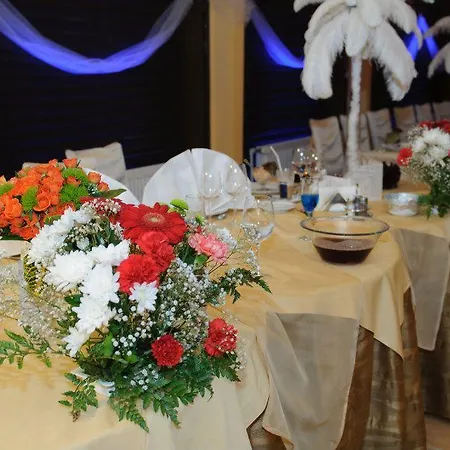 酒店 Regal 科斯蒂内什蒂